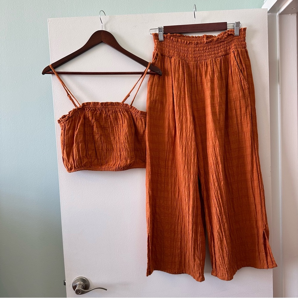 American Eagle burnt orange matching two piece linen pants & crop tank set